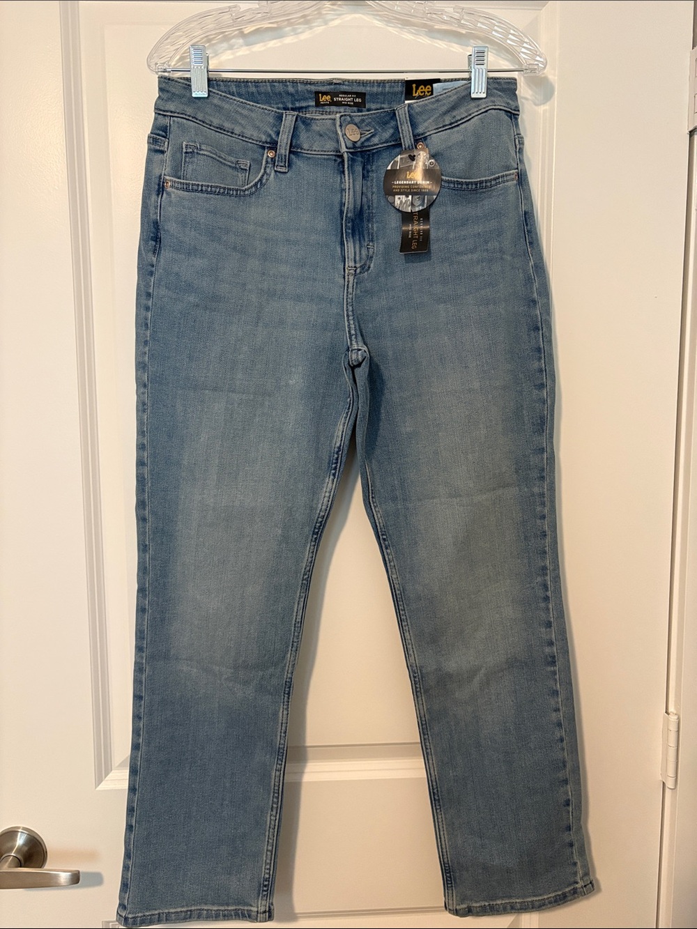 NWT! Lee Women's Light Wash Straight Leg Jeans